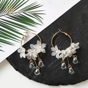 

Fashion Flower Drop Earrings For Women White Acrylic Drops Temperament Earrings Brinco Jewelry