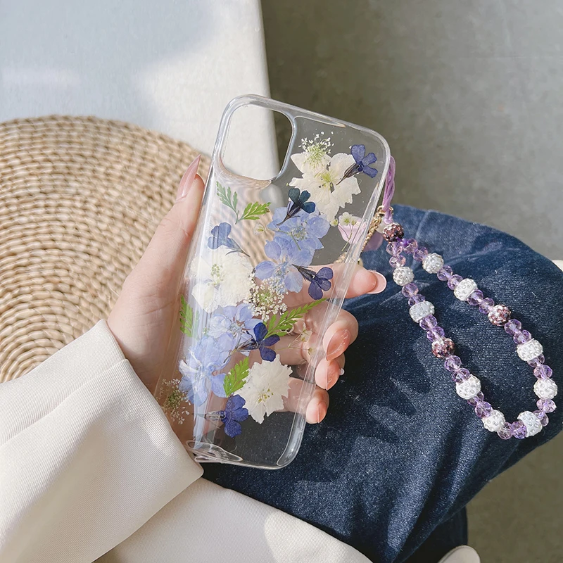 Soft Dried Real Flowers Phone Case for Iphone 13 Pro Max 12 Mini Xs 11 XR X 7 8 Plus TPU Covers With Lady Pendant Bracelet Funda iphone 13 mini mobile phone cases