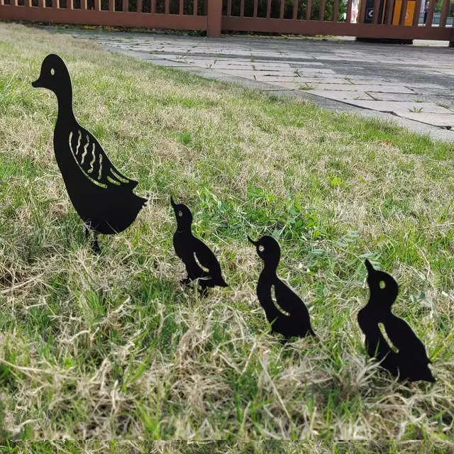 Kerti Dekoráció Vas Kacsa Családi Fű Fém Üreges Állati Dísz - Image 3