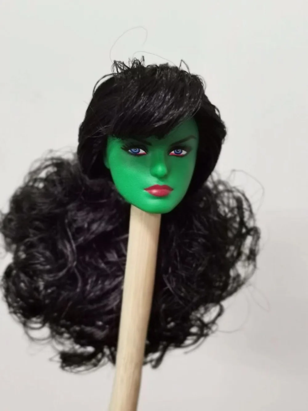 green-face-doll-head (1)