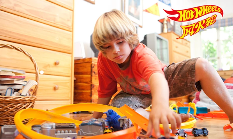 Hotwheels настенные дорожки инерционная горка первичный мини крутой популярный универсальный автомобиль игрушка Дети автомобиль пластиковый сплав мальчик подарки V1049
