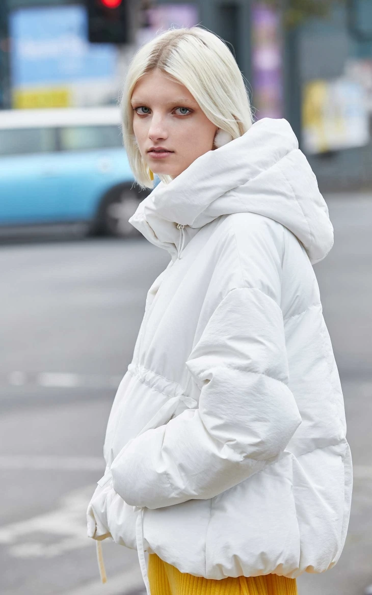 Vero Moda зимнее Новое однотонное пуховое пальто с капюшоном на белом утином пуху | 319423513