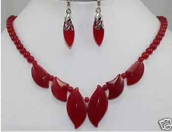 

Beautiful Jewelry Red jade Necklace Earring Set