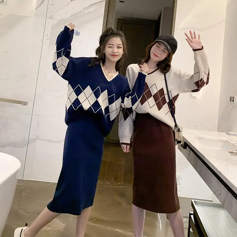 

Fashion Geometry Pattern V-Neck Loose Sweater Jumpers + High Waist Midi Skirt Set Woman Autumn Winter Knit Pullover Skirt Suits