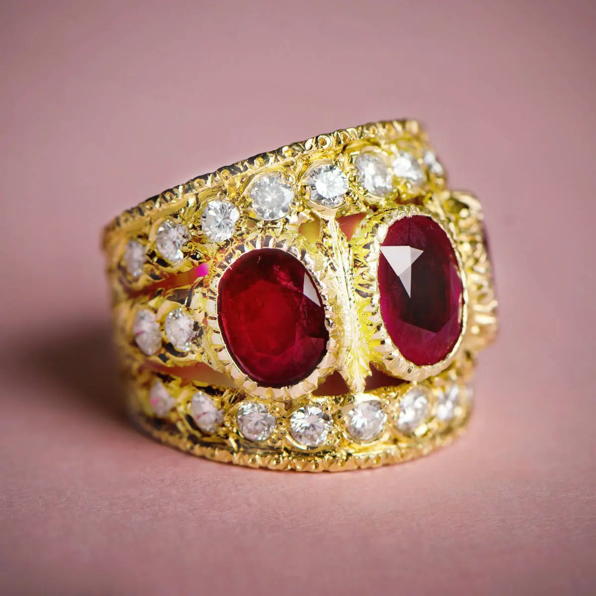 New hot selling pomegranate ruby inlaid ring for women. Fashionable engagement female jewelry in Europe America and Bohemia. | Украшения и