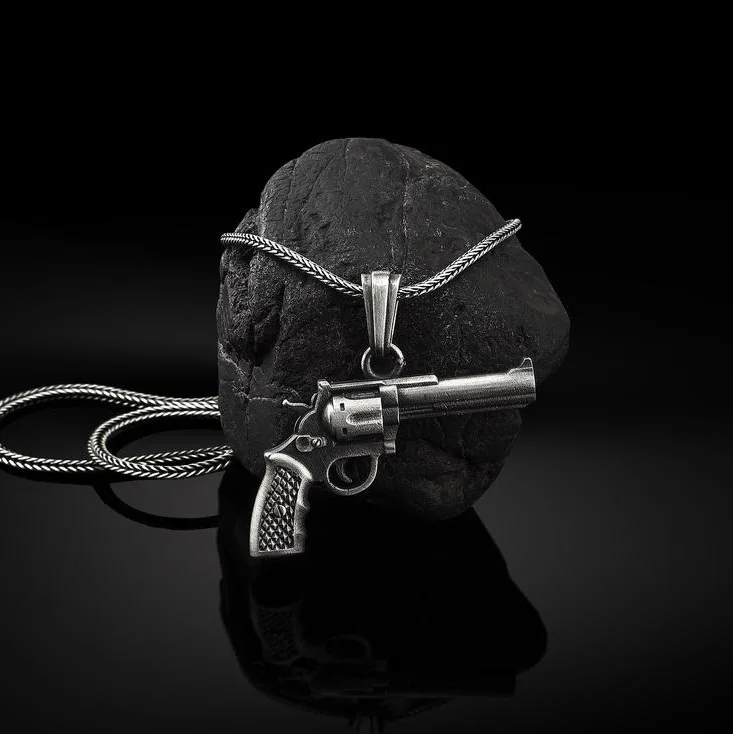 Retro style revolver men's necklace pendant accessory pure tin weapon | Украшения и аксессуары