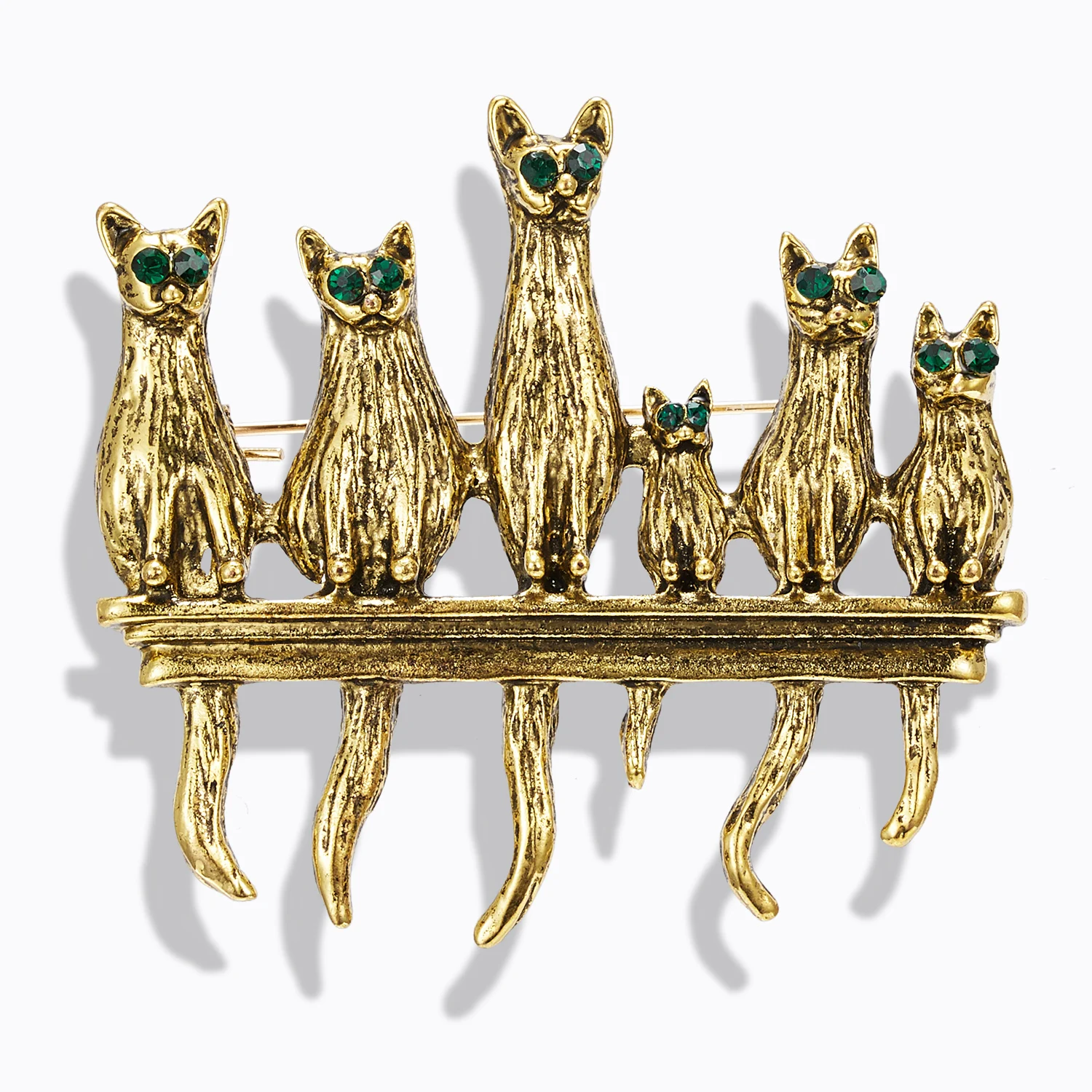 

Vintage Green Eyes Cats Shape Brooch Antique Gold Silver Animal Wild Goose Hedgehog Dog Family Pins Suit Scarf Collar Brooches