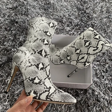 gray snakeboot Ботинки на высоком каблуке 10,5 см; женские ботильоны из леопардовой кожи; женские зимние ботинки; Chaussure для носков ботинок; женские зимние ботинки - Цвет: gray snakeboot