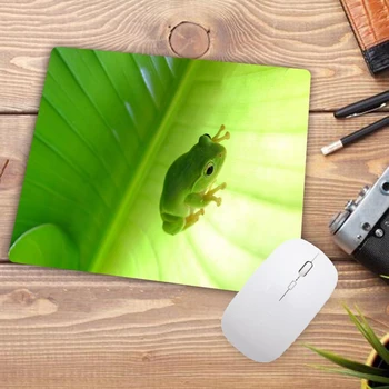 

New Big Promotion Tree Frog Animal Gamer Speed Mice Retail Small Rubber Mousepad Size For 180X220X2MM Gaming Mousepads
