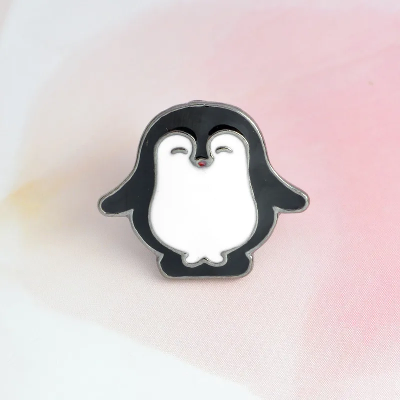 penguin Милые животные Эмаль Булавка расточные медведь резиновые сапоги свинья милый пингвин панда значки Броши рубашка сумка нагрудные булавки мультфильм ювелирные изделия подарок - Окраска металла: penguin