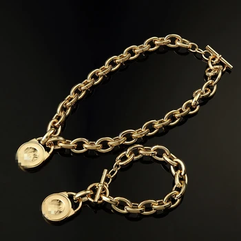 

Brand Fashion Jewelry Women Letter "MK" Pendant Necklace Metallic Feel Short Necklace For Girl Gift