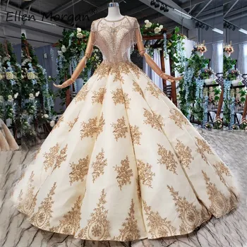 

Saudi Arabian Luxury Lace Prom Dresses 2019 Girls Pageant Quinceanera Ball Gowns Boat Neck Applique Backless Event Party Dress