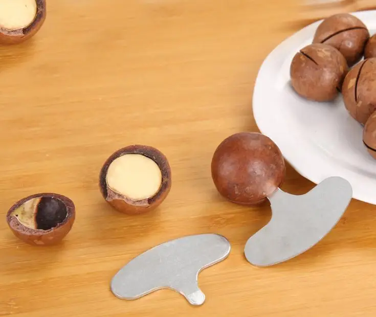 US $485.47 2000pcsLot Portable Nut Cracker Sheller Walnuts Macadamia Nuts Metal Key Opener New Nut Device Kitchen Tool Wholesale