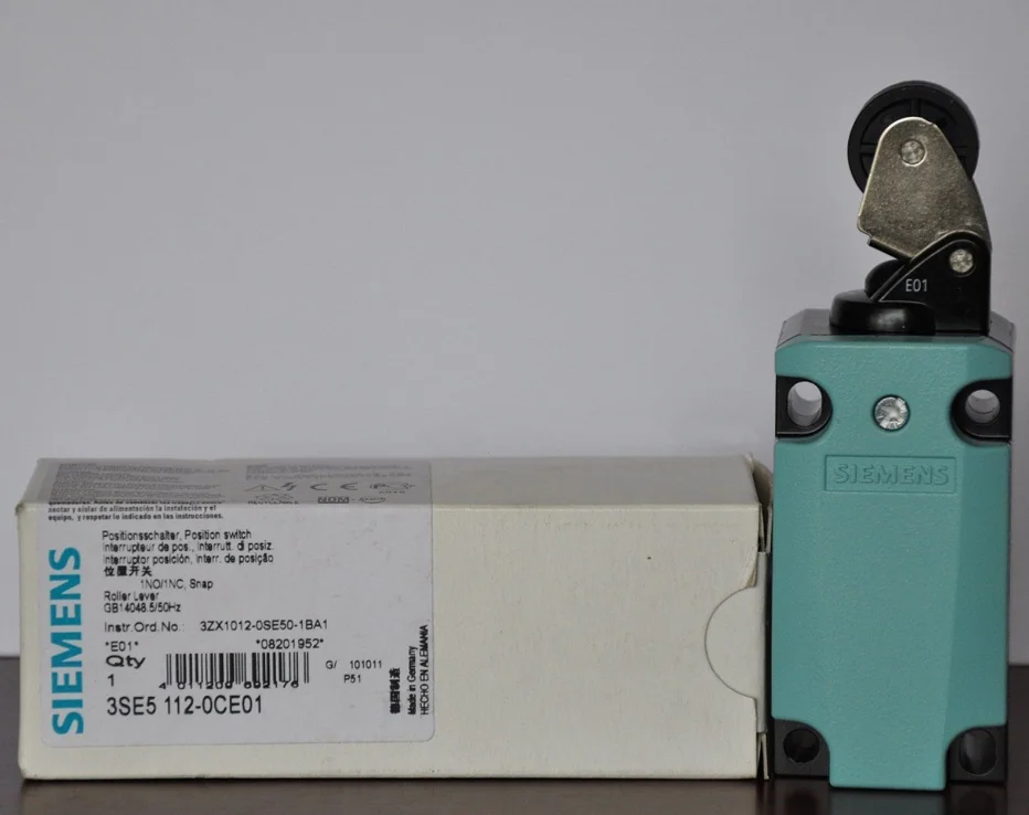 1 шт. новый концевой выключатель SIEMENS 3SE5112-0CE01 в коробке бесплатная доставка |