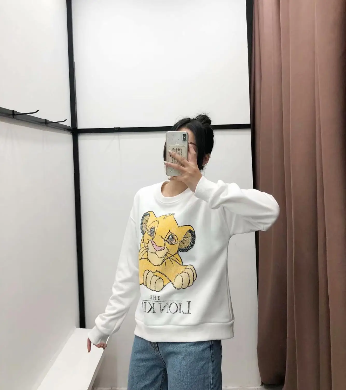 Женская толстовка с рисунком короля льва Simba, одежда с рисунком из мультфильма, осень, круглый вырез, длинный рукав, Свободный пуловер белого цвета