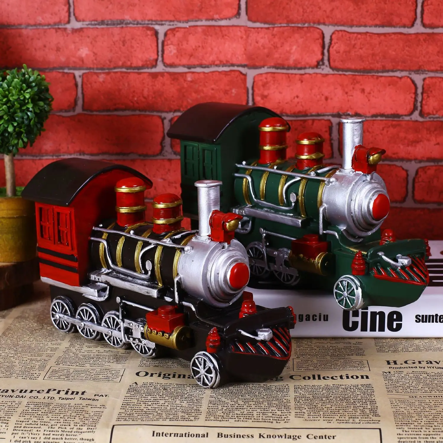 Resin Locomotive Decoration Goods Of Furniture For Display Rather Than For Use Bar Café Decoration Gift Wine Cabinet Ornament