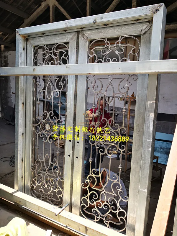Exclusive Hench 100% factory wholesale decorative metal doors