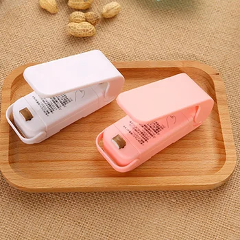 

2 Colors Moisture Proof Home Snack Fruits Vegetables Restaurant Hand Tool Manual Travel Easy Carry Mini Sealer