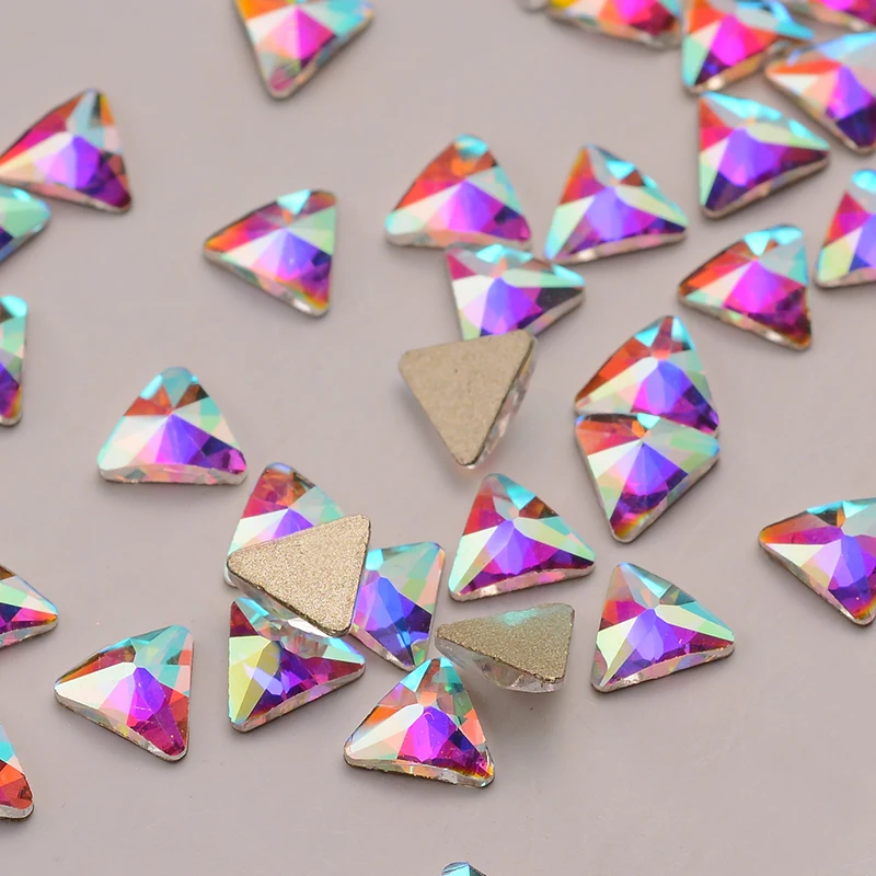 30pcs Golden Back AB Color Flatbacks No-Hotfix Rhinestones CRYSTAL Nail Art Crystal Flat Back Rhinestones For Nails - Цвет: Triangle-7mm