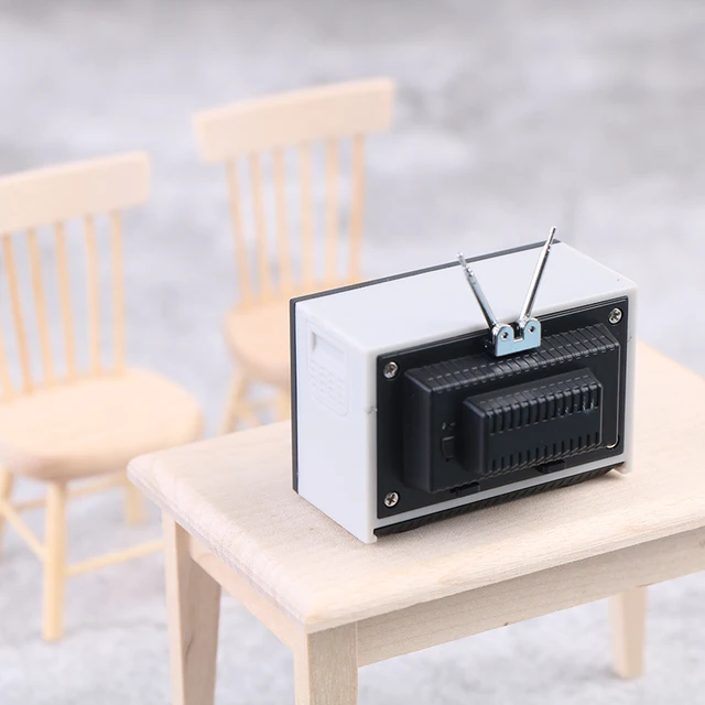 Retro Mini Portable TV Television Watch TV Dollhouse Scene ob11 Model Miniature TV Model Toys 5