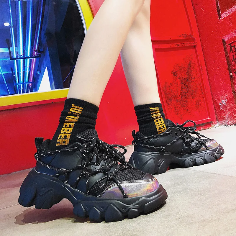Женская обувь на плоской платформе; Zapatos de mujer; модные разноцветные сетчатые черные кроссовки; женская повседневная обувь для папы