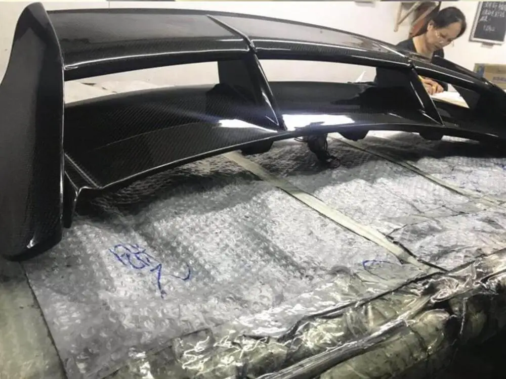 Новинка, карбоновое волокно, заднее крыло багажника, спойлер с лампой для Ford Focus Hatchback 2005-2011