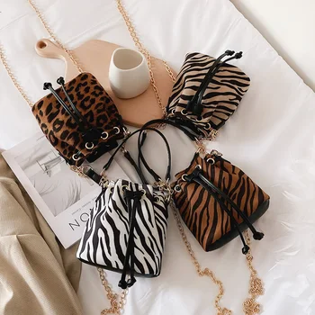 

Popular Simple Female Daily Bag Fashion Drawstring Bucket Messenger Bag Women Zebra Leopard Print Shoulder Pouch