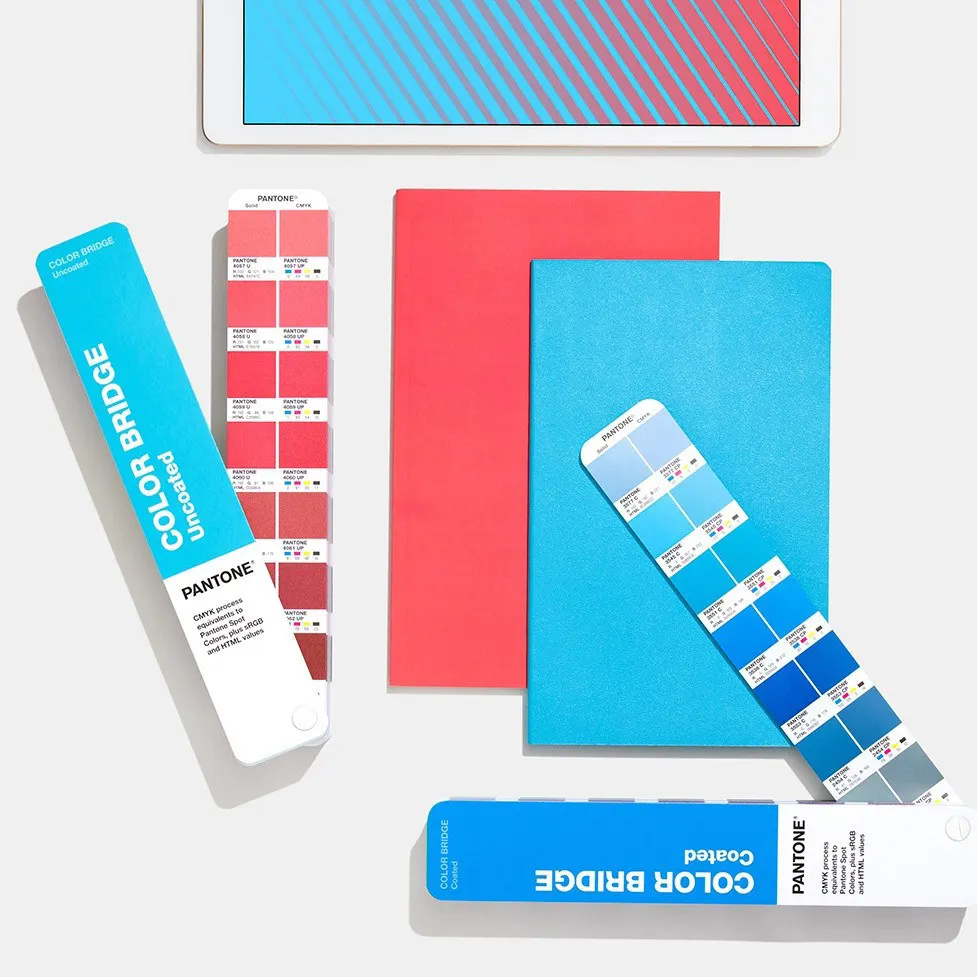 Новое издание Pantone GP6102A с покрытием и без покрытия Набор цветных мостов