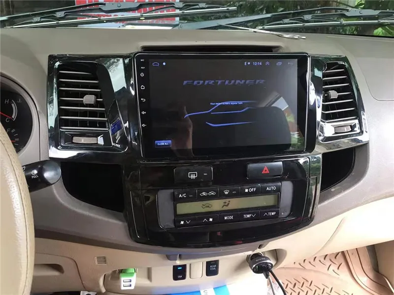 

Yulbro Octa core car dvd multimedia player for Toyota Fortuner 2008-2014 with radio bluetooth gps navigation video IPS screen