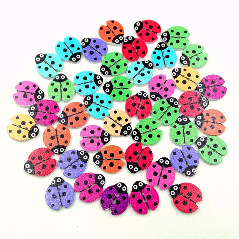 

100pcs / Pack Ladybug Beetle Button Wooden Button Child DIY Handmade Handmade Sewing Button