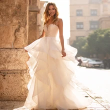 

Elegant Tiered White Bridal Party Gowns For Bride 2021 New Ruffles Tulle With Crystal Wedding Dress High Quality A Line Luxury