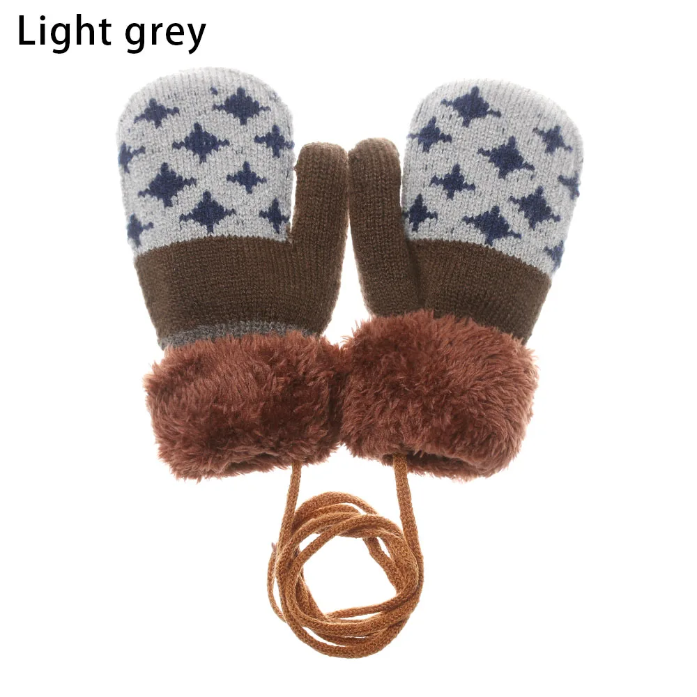 light grey Новые милые детские перчатки с рисунком звезд для новорожденных детей; зимние вязаные шерстяные варежки; детские бархатные толстые теплые перчатки - Цвет: light grey