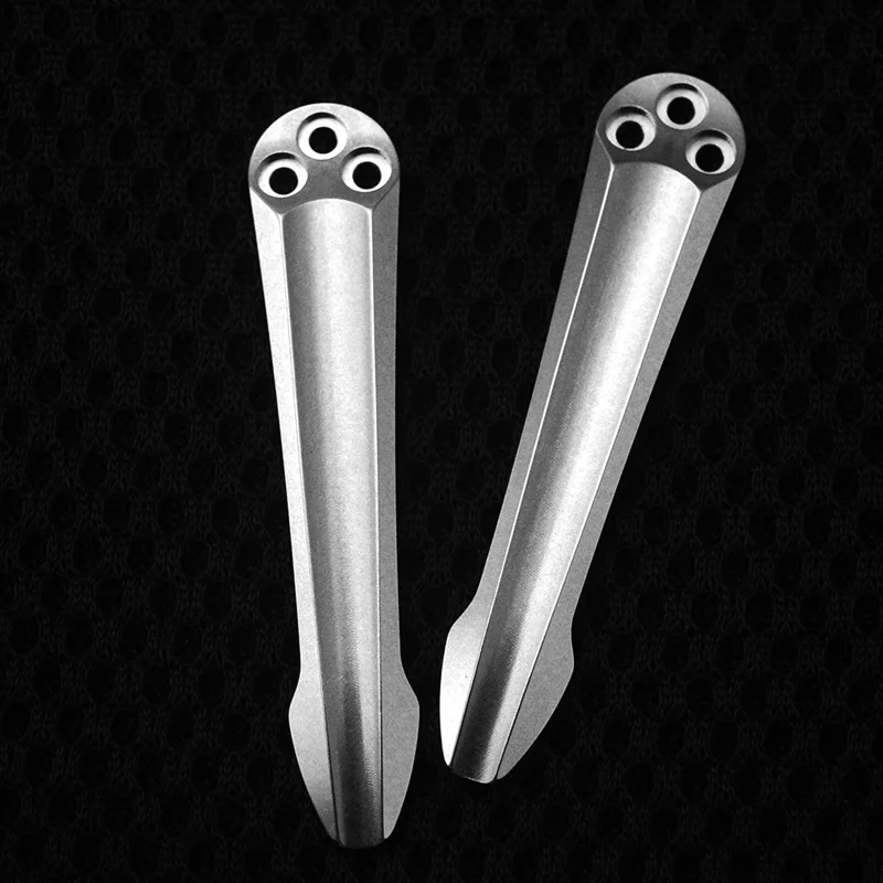 

1 piece Titanium Alloy Pocket Knife Back Clip For Spyderco Paramilitary 2 C81 C10 3-Holes With 3 Titanium Screws CNC Clamp DIY