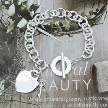 

1: 1 sterling silver 925 classic silver heart-shaped card hanging small silver key ladies bracelet jewelry holiday gift