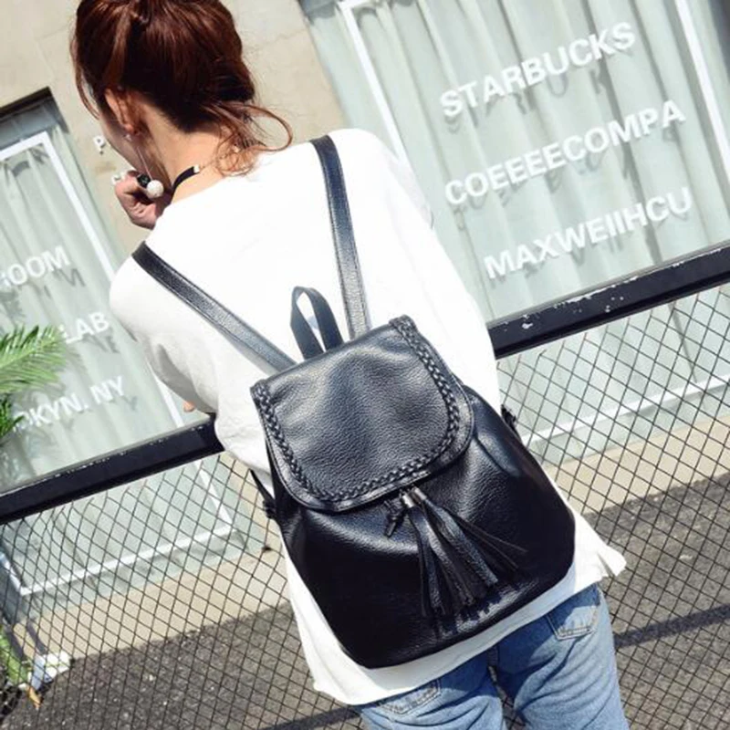 

2019 New Fashion Female Tassels Backpack Soft Washed Varnish PU Elegant School Students Popular Bags