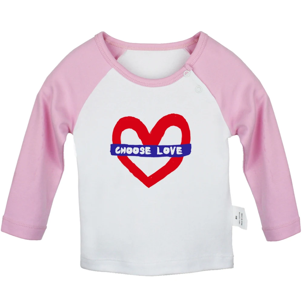 Собака надписи MOM Love Heart выбрать любовь сердца вечерние Crashers для новорожденных, футболки для малышей, детей ясельного возраста Графический Реглан Цвет футболка с длинными рукавами Топы