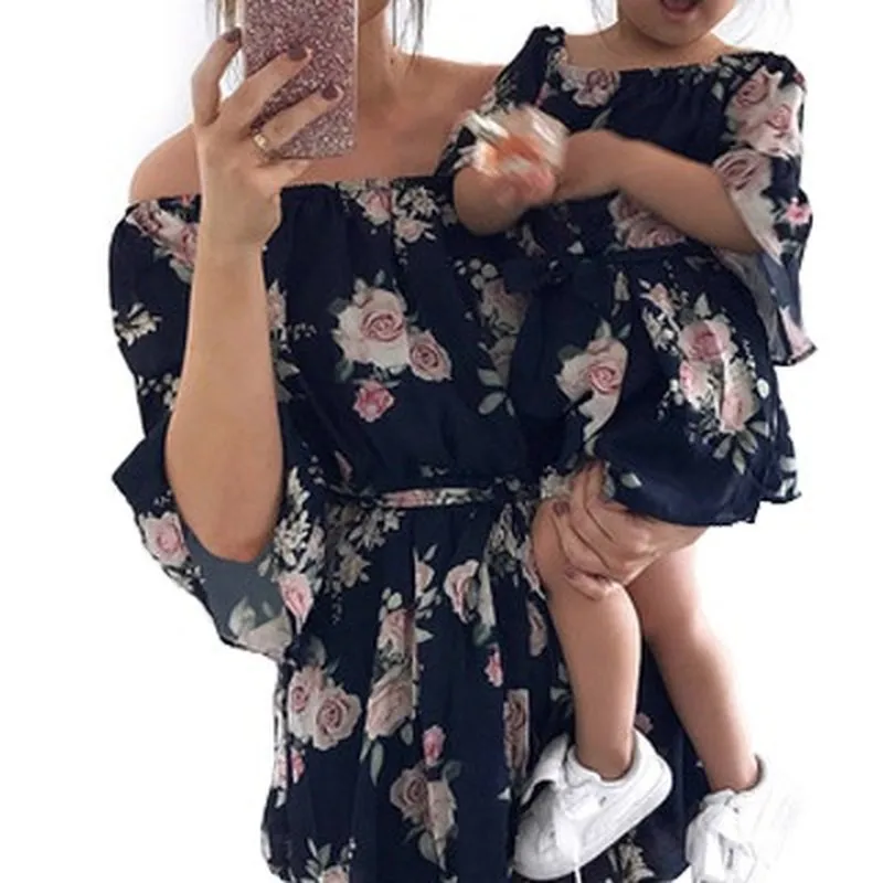 

Mother Daughter Family Matching Outfits Off Shoulder Floral Dress Summer Chiffon Girl Women Boho Loose Dresses Sundress