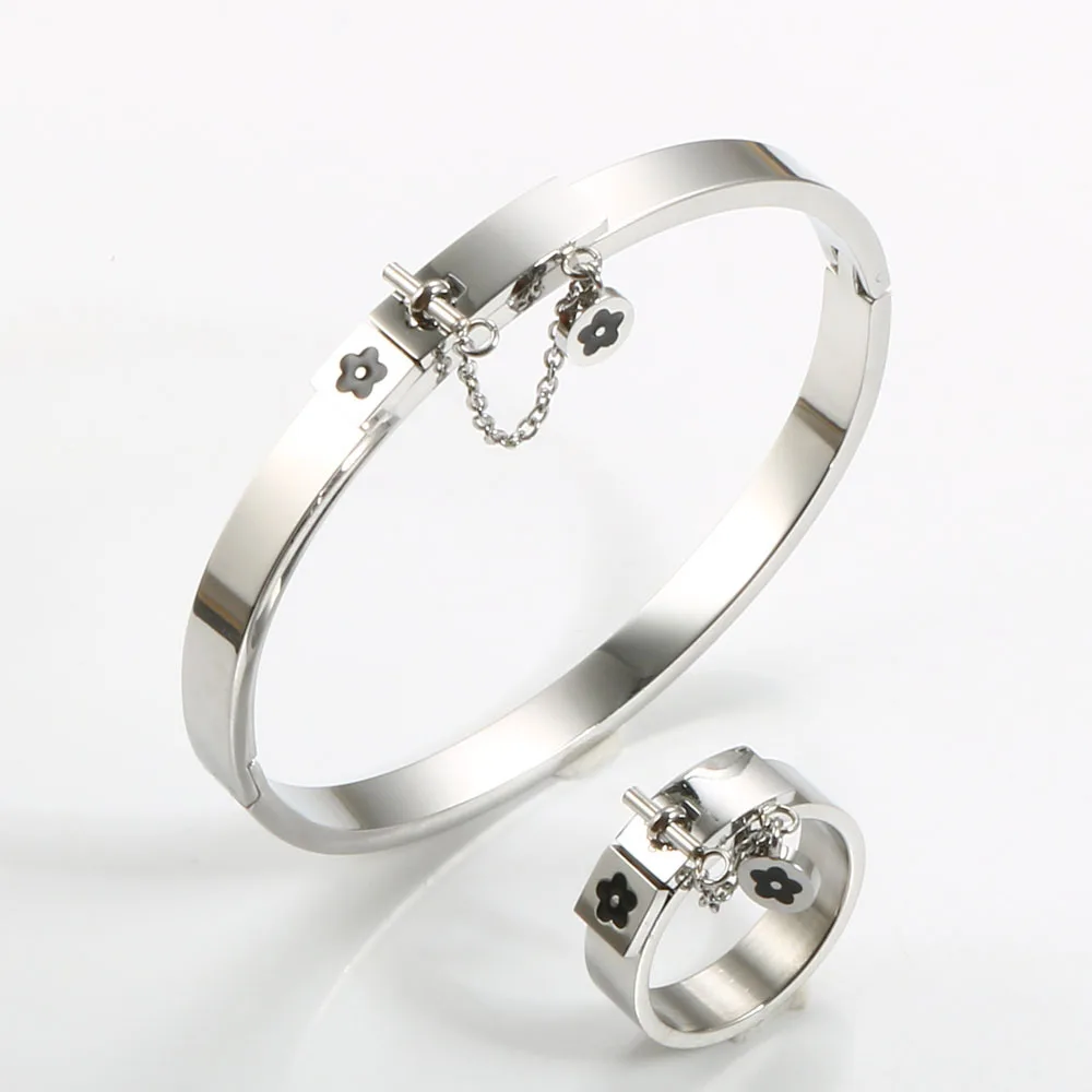 Fashion Lucky Flower Charm With Chain Ring Gold Color Stainless Steel Love Promise Finger Rings For Women Men Jewelry Gift gold color rings,stainless steel ring,finger ring,gold color ring,chain ring