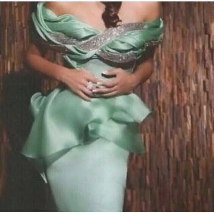 

Sweetheart off the Shoulder Beaded Arabic Evening gown 2018 Mint Green Long Party Dubai Arabic mother of the bride dresses