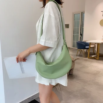 

Simple PU Leather Crossbody Bag Retro Personality Large Capacity Zip Shoulder Bag