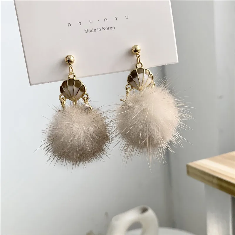 

Japan And Korea Autumn And Winter New Shells Starfish Super Soft Plush Water Mink Ball Drop Earrings For Woman Jewelry
