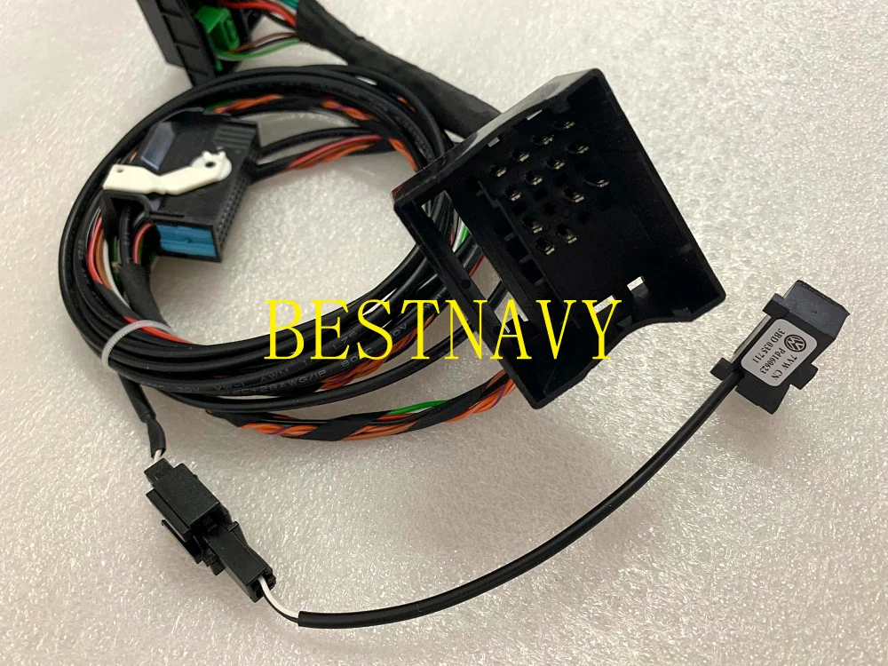 RNS510 Free wire harness+microphone cable.