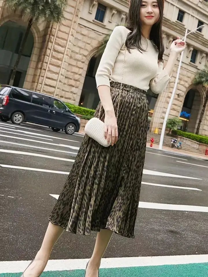 High Fashion Leopard Print Skirts Spring Women Pleated Skirts Elastic High Waist Long Skirt Female Party Holiday Skirt