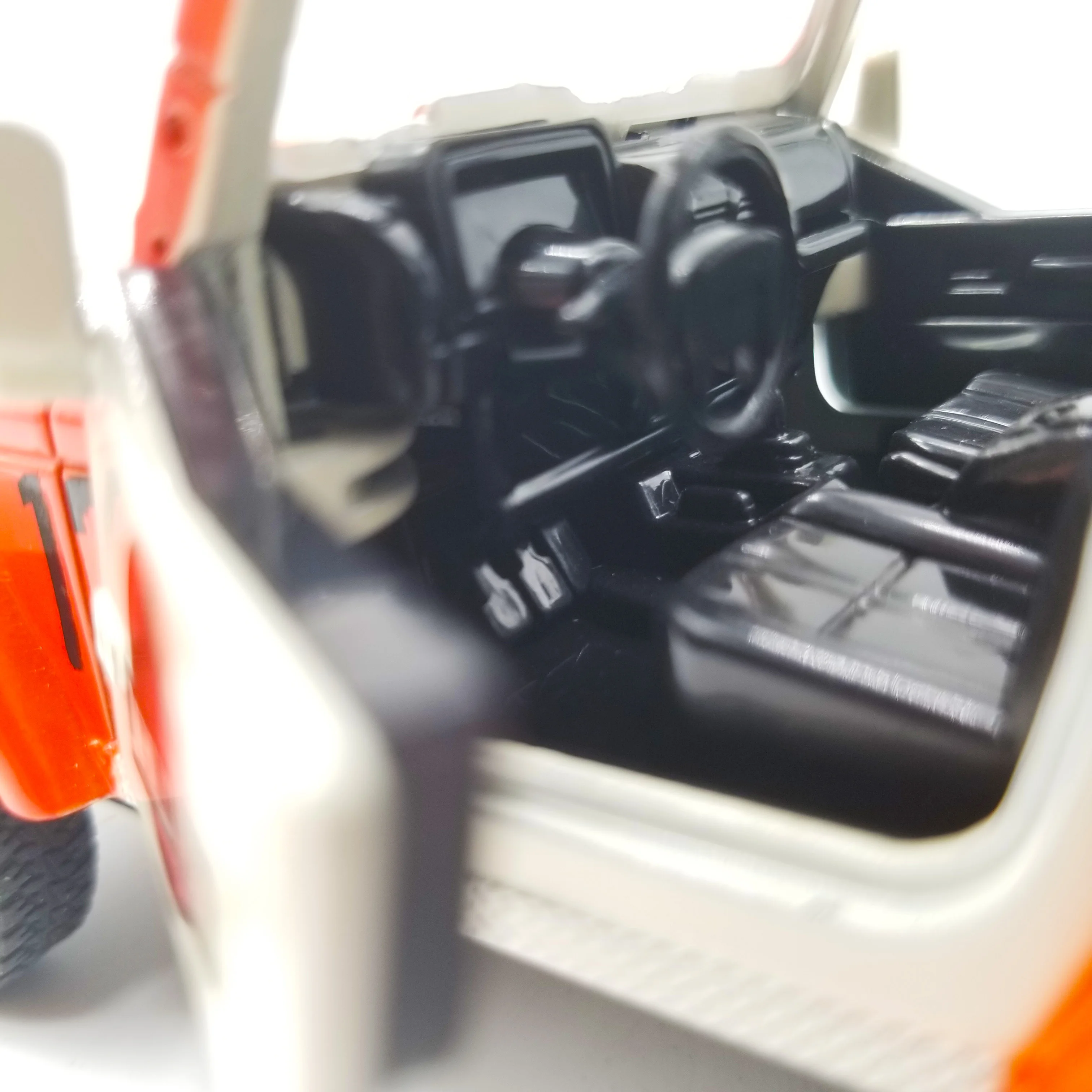 Kopen 1 32 Schaal 15.5 Cm Legering Metalen Diecast Jeep Wrangler Jurassic Park Suv Auto Model Speelgoed Voor Kinderen Kids Geschenken collectie