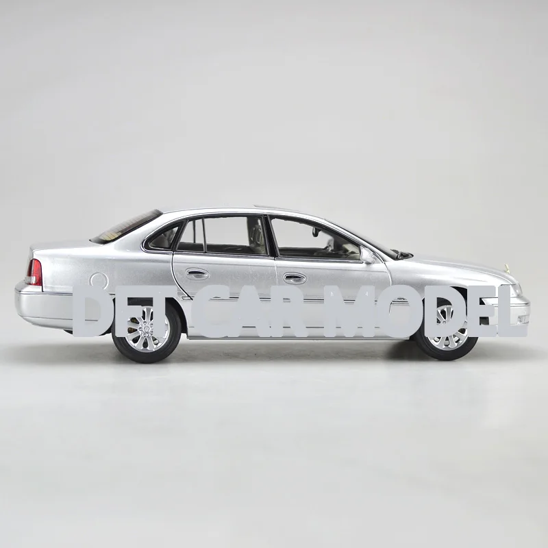 Масштаб 1:18 игрушечные автомобили из сплава Шанхай tongyong ROYAUM модель автомобиля