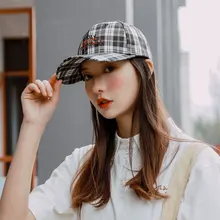 Ретро клетчатая шляпа Женская дикая Повседневная шикарная пиковая Кепка Весенняя и летняя алфавитная Вышивка Уличная бейсбольная кепка мужская