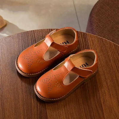 Коричневый Детская кожаная обувь Mary Jane в британском стиле обувь для девочек детская обувь на плоской подошве сплошного цвета принцесса обувь полые звезды детские мокасины - Цвет: Коричневый