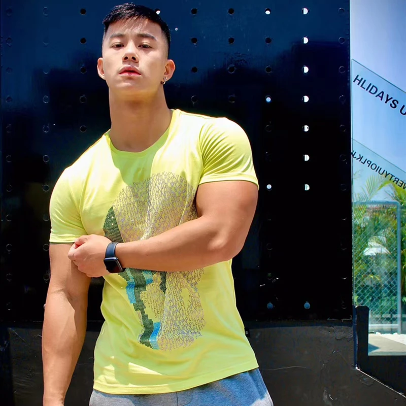 

BEST SELLING NEW MEN'S T SHIRT HOMME PLEIN CRYSTAL SKULL RHINESTONES 100% COTTON STREETWEAR SHORTSLEEVE ROUNDNECK MEN CLOTHING