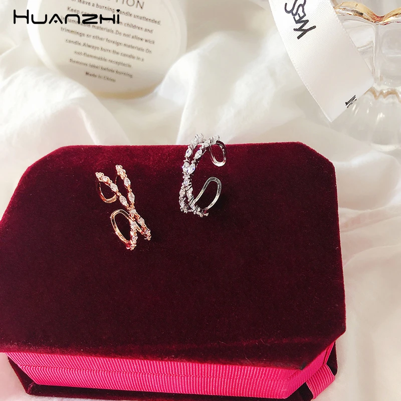 

HUANZHI 2019 New Micro Pave CV Double Layer Rhinestone Crystal Cross Opening Ring Finger Ring for Women Girl Wedding Party Gift