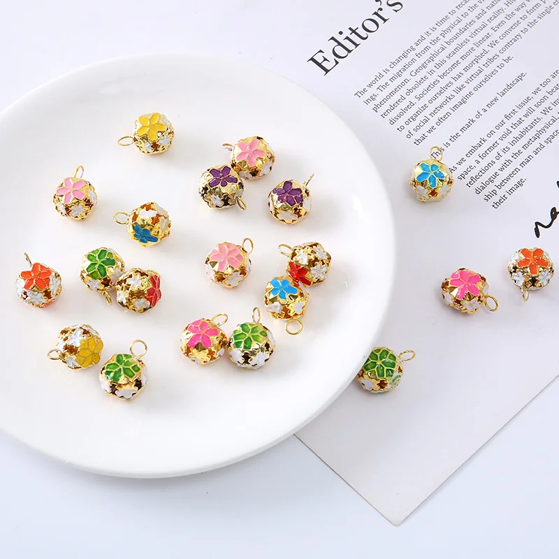 5 Pcs New key chains Accessories Flower Pattern Jewelry Diy Mini accessories Personalized Fashion beads